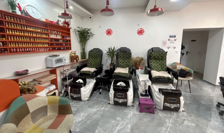 Yaya salon beaute nail 75018 : Manucure à Paris