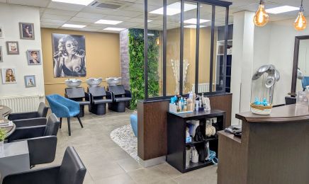Clara H : Coiffeur à Dijon