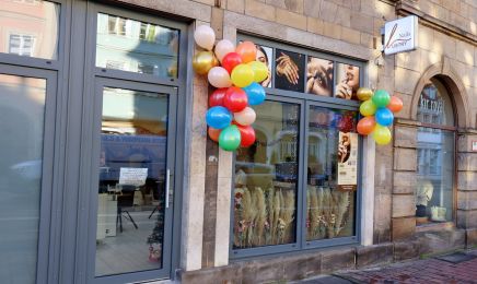 Lustry Nails & Wimpern Studio: Kosmetikstudio in Bamberg