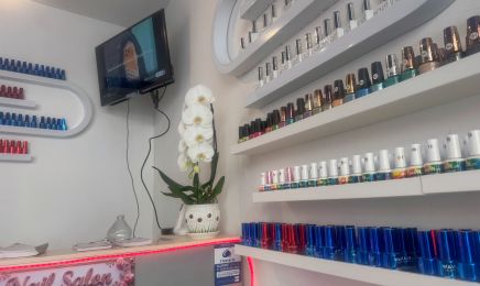 Nails arts 12 : Manucure à Paris