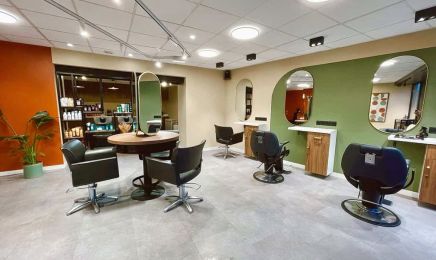 Chloé Artisan Coiffeur : Coiffeur à Landivisiau