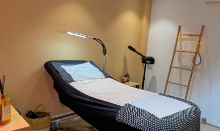 Esthétique by Léa  : Manucure à Istres
