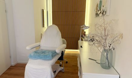 Catia Silva's Beautykonzept: Nagelstudio in Gutach (Schwarzwaldbahn)