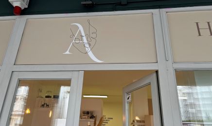 House of beauty by Anastasija: Kosmetikstudio in Hamburg