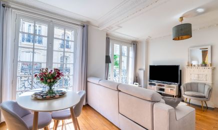 Maison de coiffure privée - Mélissa Gougis : Institut de beauté à Paris