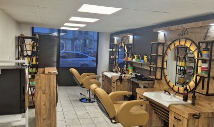 KB'S COIFFEUR BARBIER PONTARLIER : Institut de beauté à Pontarlier