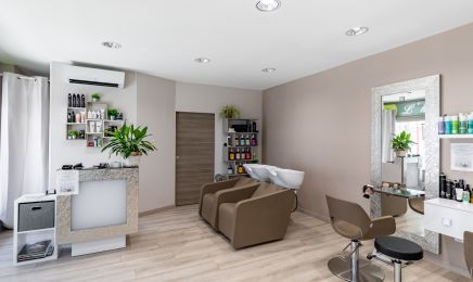 l hair du lac  : Coiffeur à Montréal-la-Cluse