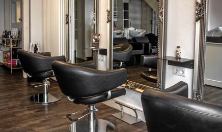 Sandras Schicke Schnitte : Friseur in Kassel