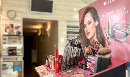 Beauté Création  : Manucure à Segré-en-Anjou Bleu