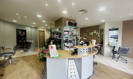 Creation coiffure Nadia : Coiffeur à Saint-Martial-d'Artenset