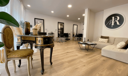Emilie Délès | Spécialiste Cheveux Bouclés : Coiffeur à Toulouse