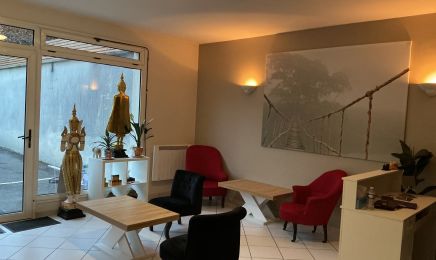 Royal thaï Massage  : Manucure à Avon