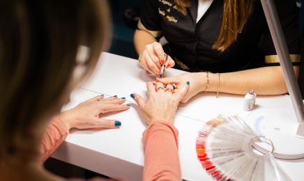 Sophie Coiffure & Esthétique : Manucure à Doudeville