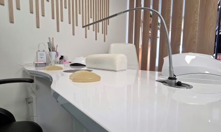 Institut Karine Beaute  : Manucure à Montendre