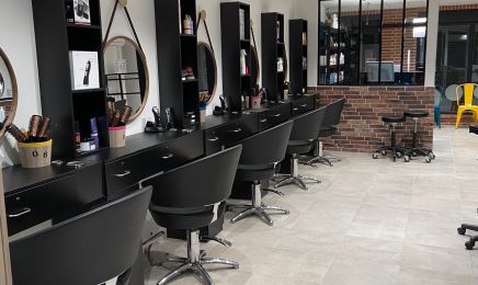 AU P’TIT SALON LE FOUSSERET : Coiffeur à Le Fousseret