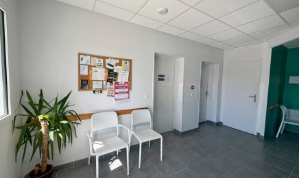 Renata Lima Massages & Bien-Être : Institut de beauté à Arthès