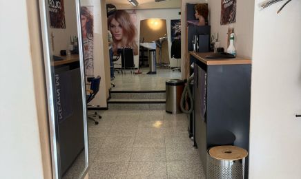 Coiffeur Sofie: Friseur in Wiesbaden