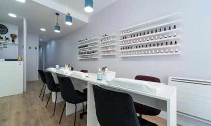 15 Vintimille : Manucure à Paris