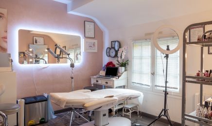 Carine K - Maquillage Permanent : Hypnothérapeute à Pruillé-le-Chétif