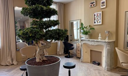 Peerless Coiffure : Manucure à Toulon