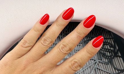 Manuella Nails : Institut de beauté à Trets