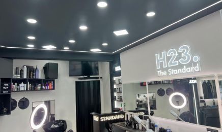 H23 THE STANDARD : Coiffeur à Romainville