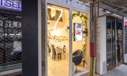 Ongles en Fleurs : Manucure à Lyon