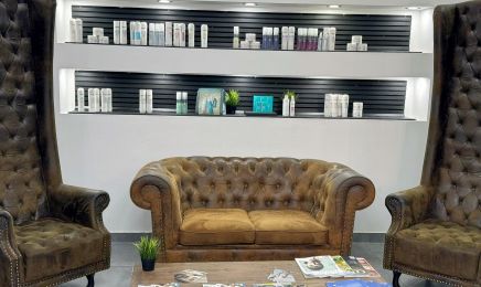 Mj Art of Hair: Kosmetikstudio in Freising