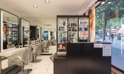 Michel Dervyn - Paris Montparnasse : Barbier à Paris