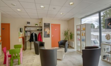 Brun de folie : Coiffeur à Plémet