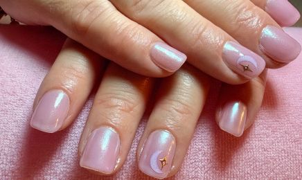 Naili : Manucure à Pierre-Levée
