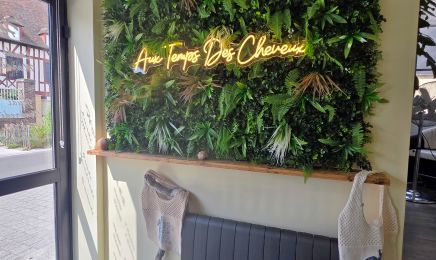 Aux temps des cheveux  : Coiffeur à Évreux