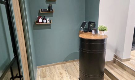 En Aparté by Amélie : Coiffeur à Bergerac