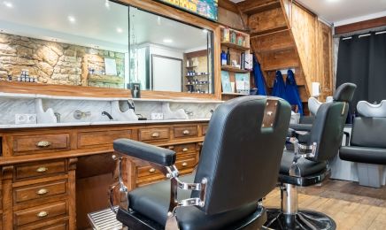 Barbier d’Ainay, Roberto Stari : Barbier à Lyon