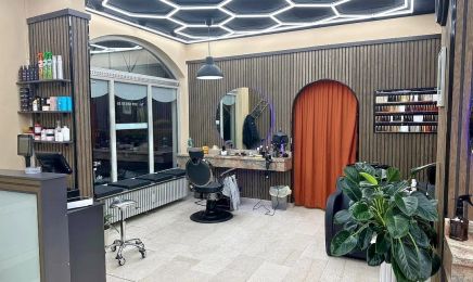 Friseur Noor Giesing: Friseur in München