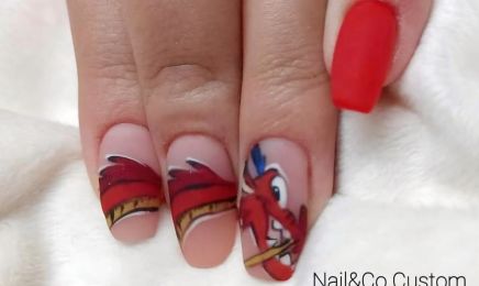 Nail&co custom : Manucure à Moulins