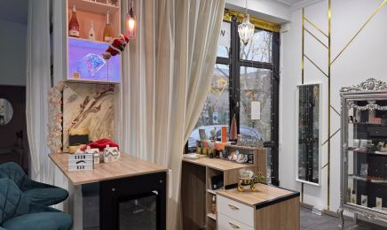 Diamanten Libellen: Tattoo-Künstler in Kiel
