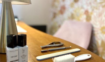 Yvalice | Salon de Beauté  : Manucure à Remouillé
