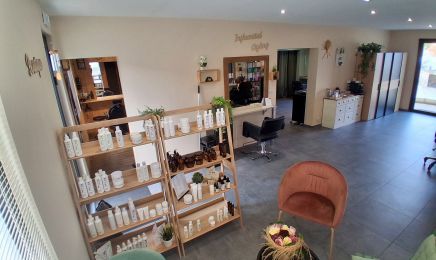 MG Coiffure : Coiffeur à Lussac-les-Châteaux