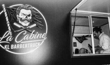 La Cabine KL BarberTruck : Coiffeur à Marlioz