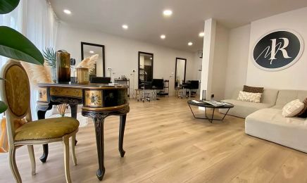 Ambre Agz - Balayage & Extensions : Coiffeur à Toulouse