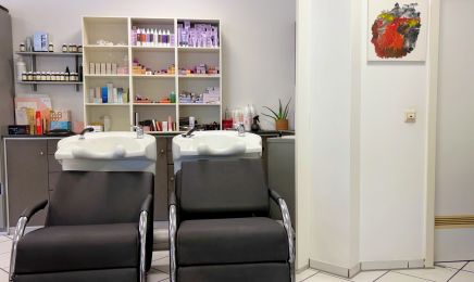 Friseursalon Artemis: Kosmetikstudio in Königsbronn