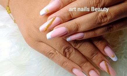 Art Nails Beauty - Cils & Sourcils : Institut de beauté à L'Hermitage