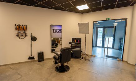 HUSCUT : Coiffeur à Courcelles