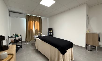 Mistral SKIN & SPA - Tânia Rocchia ( Hydrafacial - HeadSpa )  : Institut de beauté à Venelles