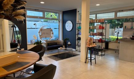 Reka Haas Friseure: Friseur in Ottobrunn