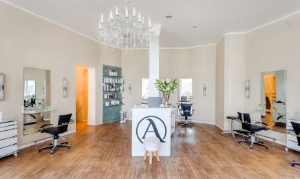 Afifa Samadi Haarstudio : Friseur in Hamburg