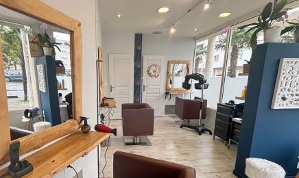 Le Salon Sans Nom : Coiffeur à La Rochelle