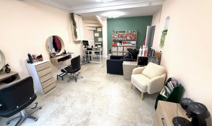 Renaissance Coiffure : Coiffeur à Coursan