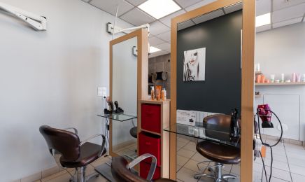 Un Nouvel Hair  : Coiffeur à Brécey